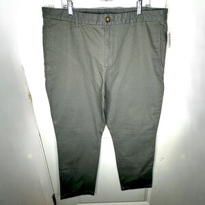 Old Navy Men’s Chino Pant